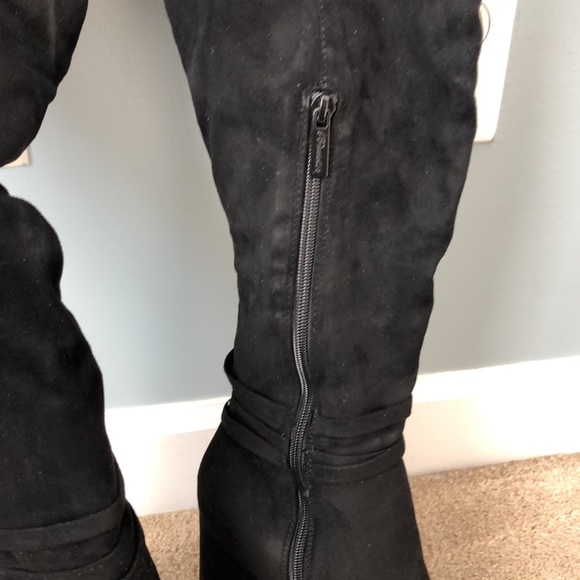 Black suede knee high boots - Picture 3 of 6
